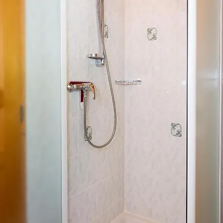 D'hote La Petite Bergerie 3*