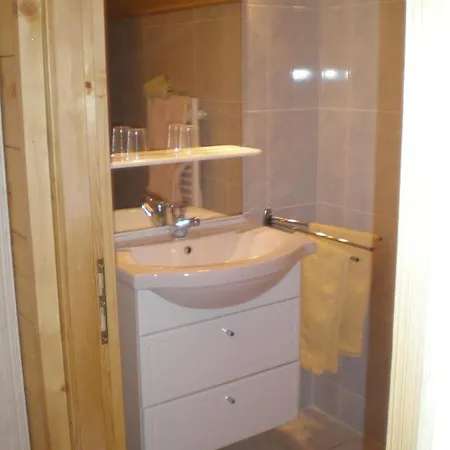 D'hote La Petite Bergerie 3*